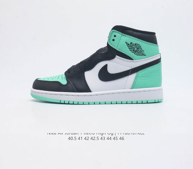 耐克 男士运动鞋 Nike Air Jordan 1 Retro High Og 乔丹一代aj1 乔1 Aj1 篮球鞋复刻运动鞋 皮面高帮板鞋的设计灵感源自运动 - 点击图像关闭