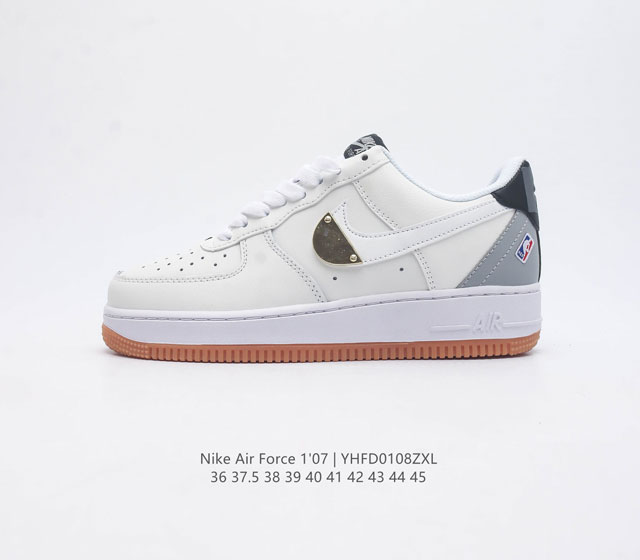 耐克 Nike Air Force 1 '07 空军一号 Af1 Af1 男女子运动鞋复古篮球鞋 巧妙结合复古美学和新潮魅力 旨在致敬 40 年来风靡世界的元年