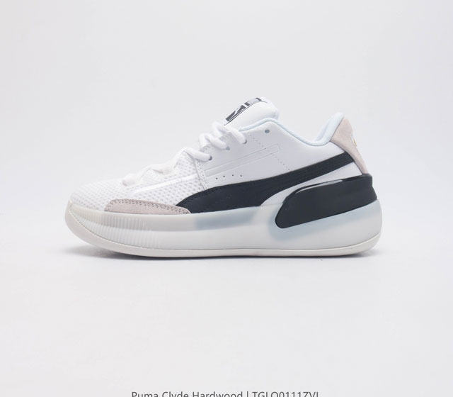 彪马库兹马 Puma Clyde Hardwood 复古低帮缓震透气实战篮球鞋男士运动鞋 这双鞋很大的特征就是后半部分的皮质鞋面 皮质鞋面对脚的包覆真的有那种老