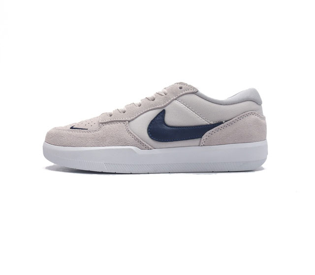 特价 耐克nike Sb Force 58 运动滑板鞋 这是一款将前沿创新带入街头的单品 它具有硫化杯底 具有出色的耐用性和灵活性 使用柔软皮革和帆布拼接 在饰