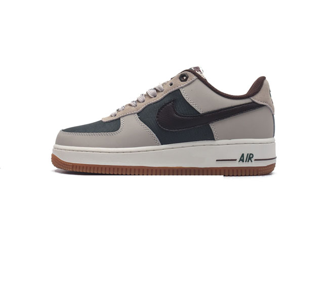 耐克 Nike Air Force 1 07 空军一号af1 低帮百搭厚底增高休闲运动板鞋 柔软 弹性十足的缓震性能和出色的中底设计 横跨复古与现代的外型结合