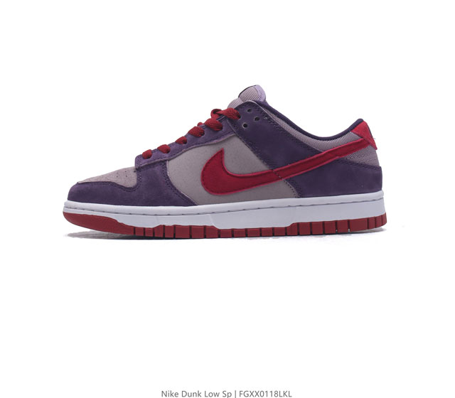 耐克 Sb 系列 Nike Dunk Low Sp 运动鞋复古板鞋 作为 80 年代经典篮球鞋款 起初专为硬木球场打造 后来成为席卷街头的时尚标杆 现以经典细节