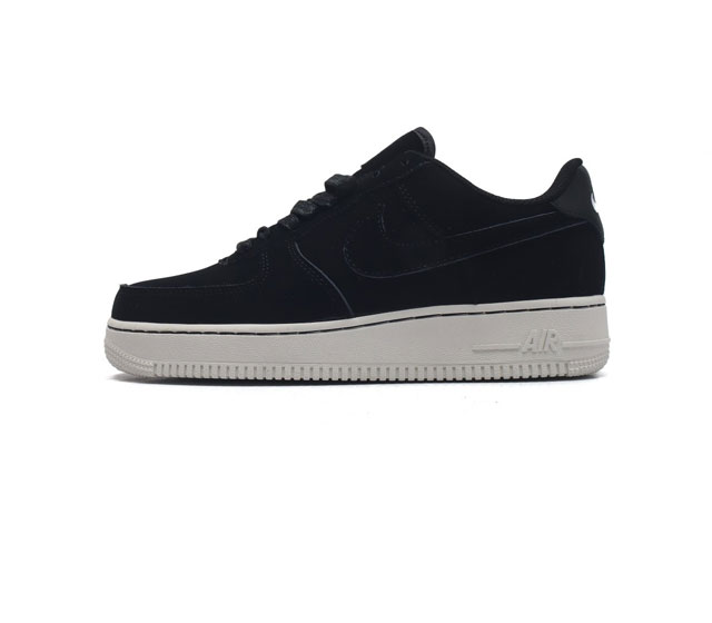 耐克 Nike Air Force 1 '07 Low 空军一号 Af1 Af1代 低帮百搭厚底增高休闲运动板鞋 柔软 弹性十足的缓震性能和出色的中底设计 横跨