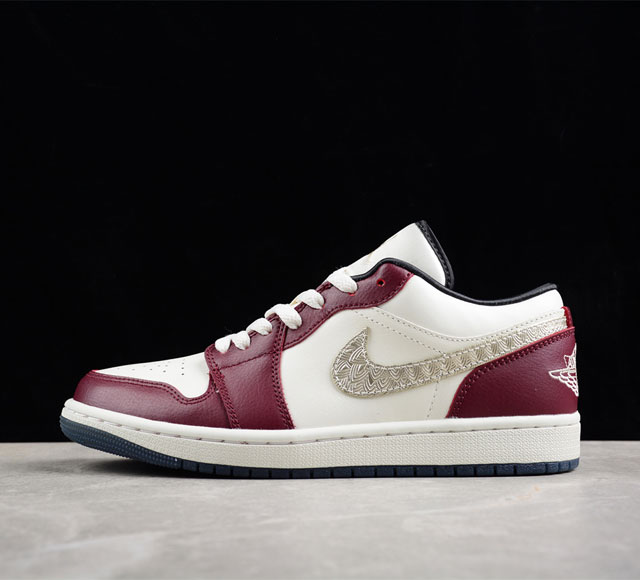 Cj版纯原 Jordan 1 Low Year Of The Dragon Aj1 乔1龙年限定 文化休闲板鞋 Fj5735-100 尺码 35 5 36 36