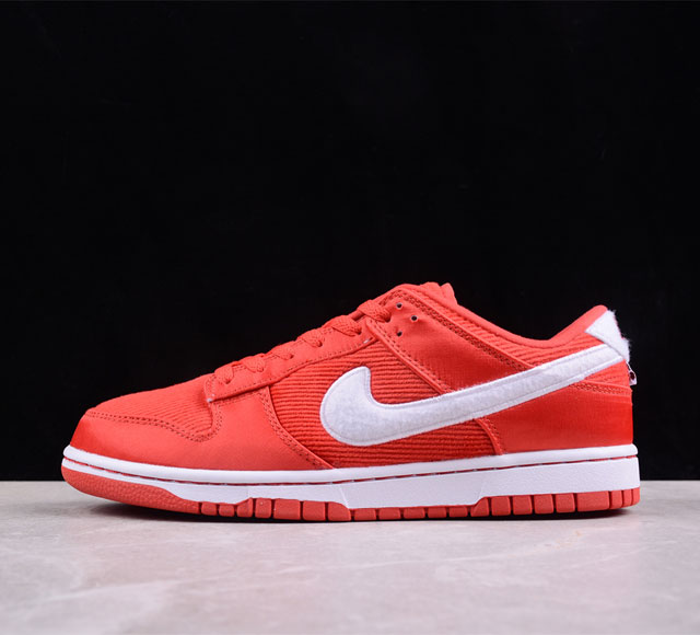 Nk Dunk Low Gs Valentine S Day 全新情人节配色 Sb低帮休闲板鞋 Fz3548-612 #整双鞋选用白红配色方案进行呈现 凸显节日