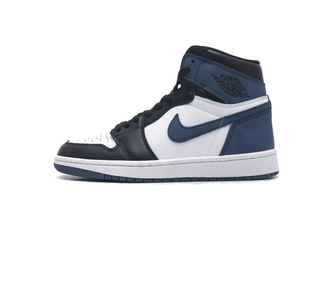 耐克 男女鞋 Nike Air Jordan 1 Retro High Og 乔丹一代aj1 乔1 Aj1 篮球鞋复刻运动鞋 皮面高帮板鞋的设计灵感源自运动夹克