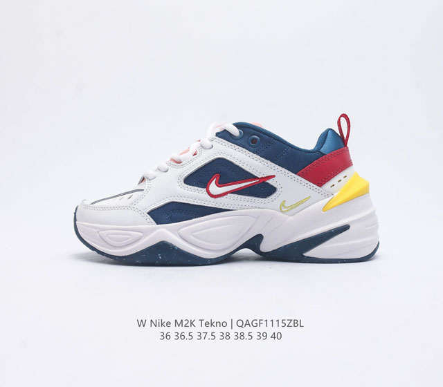 耐克 Nike M2K Tekno 女子运动鞋厚底老爹鞋经典复古休闲慢跑鞋 从 Monarch 系列汲取灵感 以太空时代细节演绎未来风范 分层鞋面借鉴自元年款