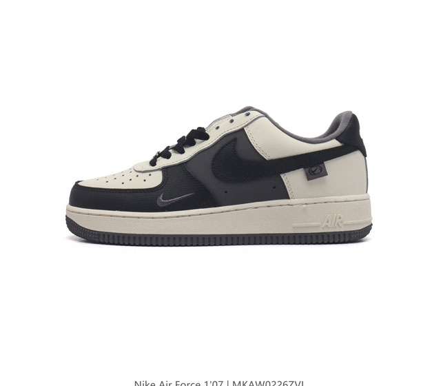 耐克 Nike Air Force 1 07 空军一号低帮百搭休闲运动板鞋 柔软 弹性十足的缓震性能和出色的中底设计 横跨复古与现代的外型结合 造就出风靡全球三