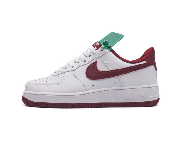 耐克男女鞋 Nike Air Force 1 '07 Lv8 空军一号运动鞋 Af1 时尚休闲篮球板鞋 设计灵感源自摔跤运动 助你发挥天赋 震撼全场 华丽设计搭