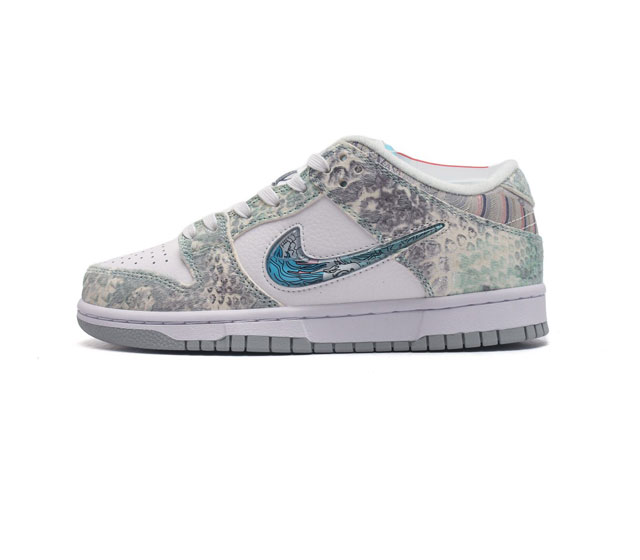 头层皮 耐克 Nike Dunk Low 运动鞋 复古滑板鞋 Sb系列经典运动鞋 采用天然皮革 经久耐穿 塑就如元年款 Dunk 般的复古质感 鞋头透气孔 搭配