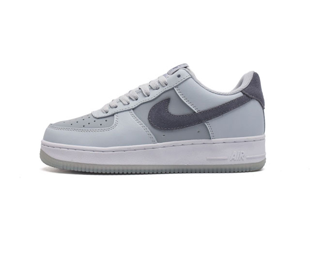 耐克 Nike Air Force 1 07 空军一号af1 低帮百搭厚底增高休闲运动板鞋 柔软 弹性十足的缓震性能和出色的中底设计 横跨复古与现代的外型结合