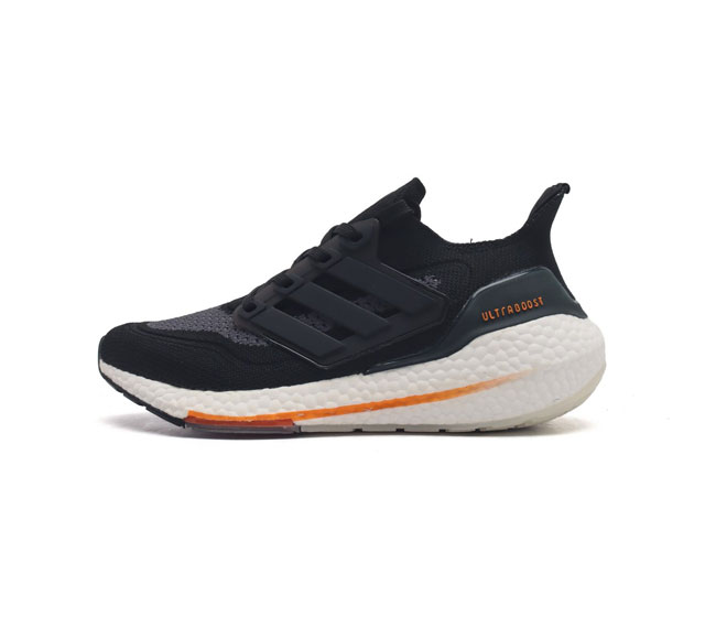 阿迪达斯 男女鞋 Adidas Ultraboost 21低帮畅跑缓震回弹跑步运动鞋 Ultraboost 21以全新的外观示人 此次采用全新编制纹理的prim