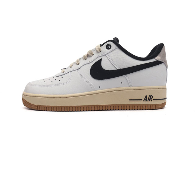 耐克 Nike Air Force 1 07 空军一号 Af 1 低帮厚底增高百搭休闲运动板鞋 柔软 弹性十足的缓震性能和出色的中底设计 横跨复古与现代的外型结