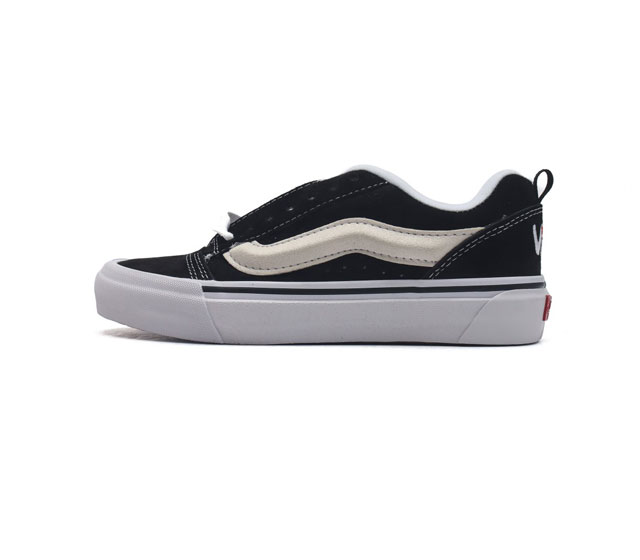 万斯 Vans Knu-Skool Vr3 Lx 面包鞋 坎普尔 茱利安系列低帮复古硫化休闲运动板鞋 肥胖版大logo 要说整个2023年最为热门的鞋型之一 面