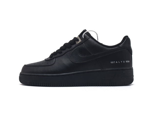 耐克男女鞋 Nike Air Force 1 '07 Lv8 空军一号运动鞋 Af1 时尚休闲篮球板鞋 设计灵感源自摔跤运动 助你发挥天赋 震撼全场 华丽设计搭