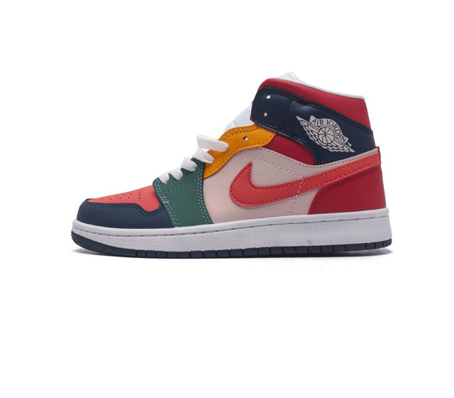 耐克 Nike Air Jordan 1 Mid 男女子篮球鞋时尚轻盈板鞋aj1乔1运动鞋 乔丹一代 高帮复古休闲篮球鞋 Air Jordan 1 Mid 搭载