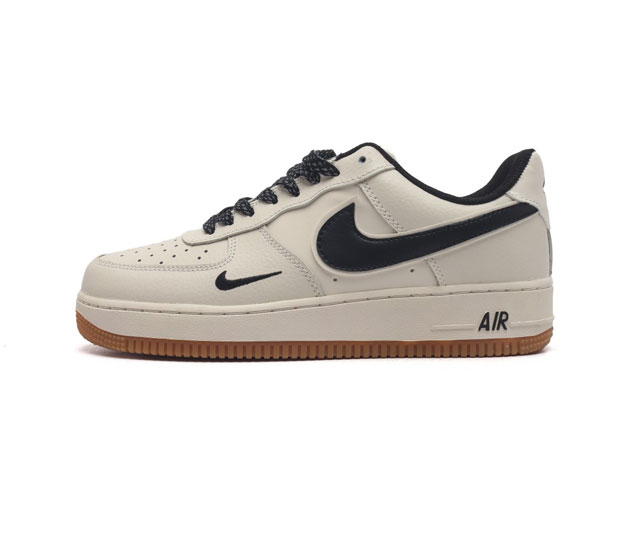 耐克 Nike Air Force 1 07 空军一号 Af 1 低帮 厚底增高百搭 休闲运动板鞋 柔软 弹性十足的缓震性能和出色的中底设计 横跨复古与现代的外