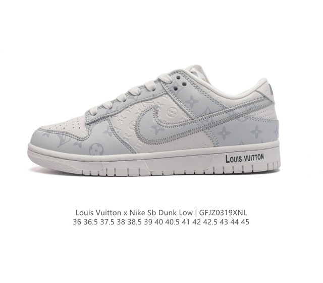 公司级lv X Nike Dunk Low 冰蓝印花 此款主张打破传统的工业化流水线设计限制 以made By Ideas的超级创意为理念 集结众多潮流设计师