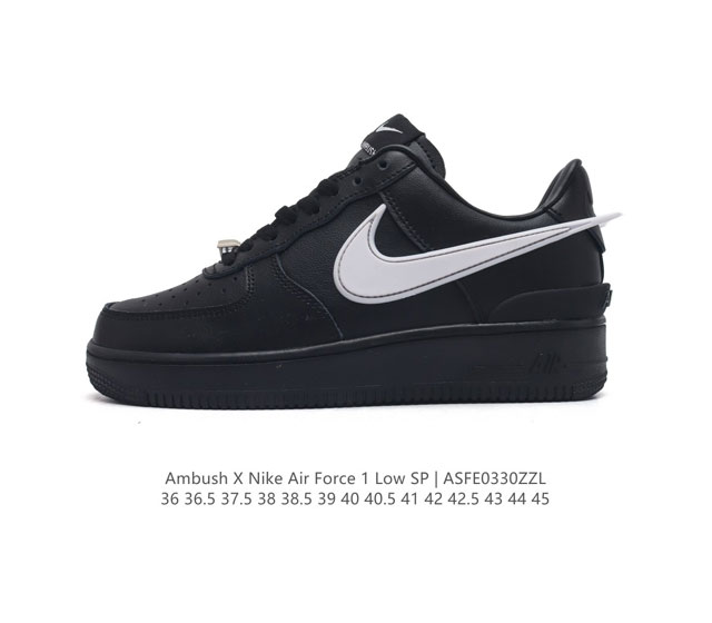 耐克 空军一号 Af1 低帮休闲板鞋 Ambush X Nk Air Force 7 Low Sp 空军一号联名标志性的swoosh延伸至鞋跟之外 鞋舌和鞋垫上 - 点击图像关闭