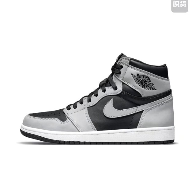 真二层耐克 Nike Air Jordan 1 Retro High Og 乔丹一代aj1 乔1 Aj1 高帮篮球鞋复刻运动鞋 皮面高帮板鞋的设计灵感源自运动夹