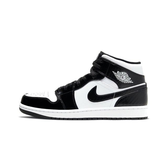 真二层耐克 Nike Air Jordan 1 Retro High Og 乔丹一代aj1 乔1 Aj1 高帮篮球鞋复刻运动鞋 皮面高帮板鞋的设计灵感源自运动夹 - 点击图像关闭