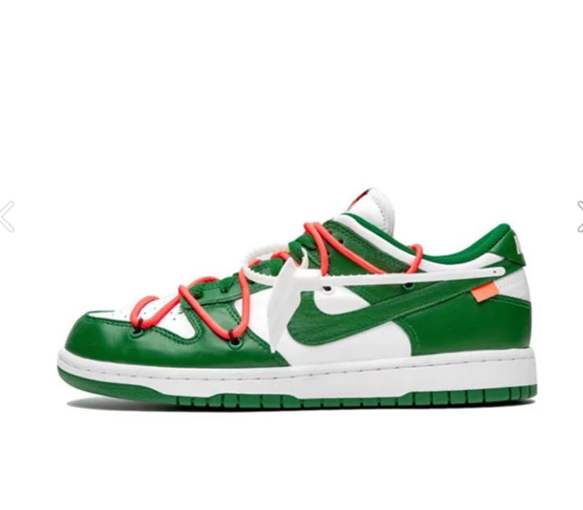 耐克 联名 Nike Dunk Low Lthr Ow 解构绑带滑板鞋 Sb系列经典复古运动鞋 双鞋带系统延续了今年的代表性风格 搭配亮色鞋带 保持了 Dunk