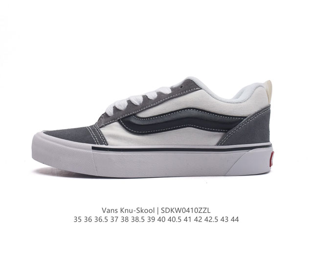 万斯 Vans Knu-Skool Vr3 Lx 面包鞋。坎普尔 茱利安系列低帮复古硫化休闲运动板鞋“肥胖版大logo”要说整个2023年最为热门的鞋型之一，