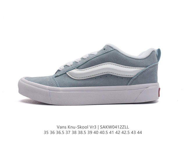 万斯 Vans Knu-Skool Vr3 Lx 面包鞋。坎普尔 茱利安系列低帮复古硫化休闲运动板鞋“肥胖版大logo”要说整个2023年最为热门的鞋型之一，