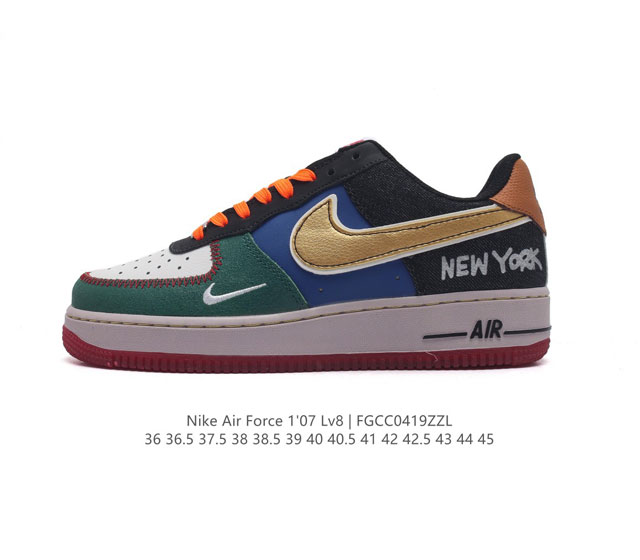 耐克 Nike Air Force 1 '07 Low 空军一号含气垫 低帮百搭厚底增高休闲运动板鞋。柔软、弹性十足的缓震性能和出色的中底设计，横跨复古与现代的