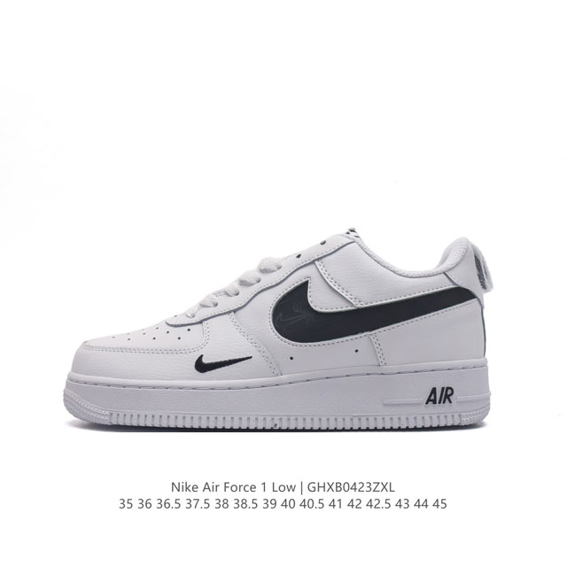 耐克 Nike Air Force 1 '07 Low 空军一号含气垫 低帮百搭厚底增高休闲运动板鞋。柔软、弹性十足的缓震性能和出色的中底设计，横跨复古与现代的