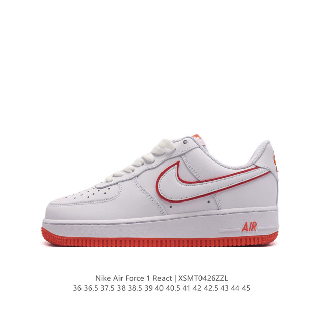 耐克 Nike Air Force 1 '07 Low 空军一号含气垫 低帮百搭厚底增高休闲运动板鞋。柔软、弹性十足的缓震性能和出色的中底设计，横跨复古与现代的