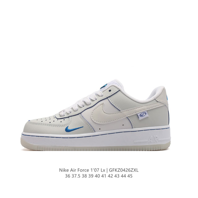 耐克 Nike Air Force 1 '07 Low 空军一号含气垫 低帮百搭厚底增高休闲运动板鞋。柔软、弹性十足的缓震性能和出色的中底设计，横跨复古与现代的 - 点击图像关闭