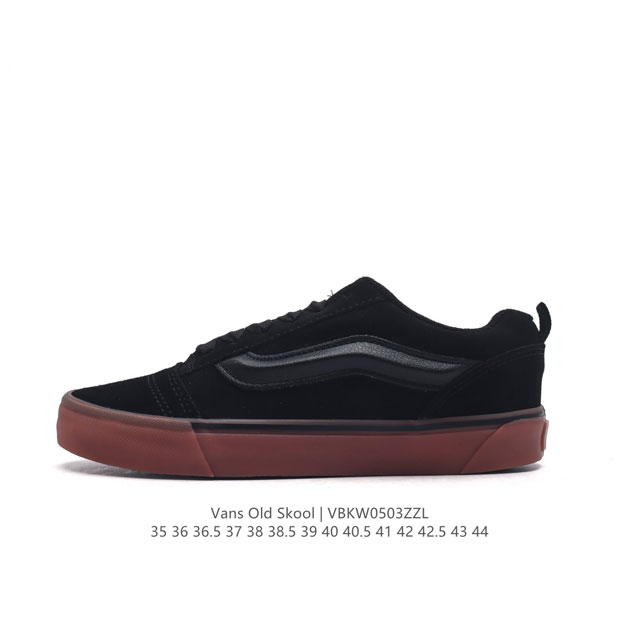 万斯 Vans Knu-Skool Vr3 Lx 面包鞋。坎普尔 茱利安系列低帮复古硫化休闲运动板鞋“肥胖版大logo”要说整个2023年最为热门的鞋型之一，