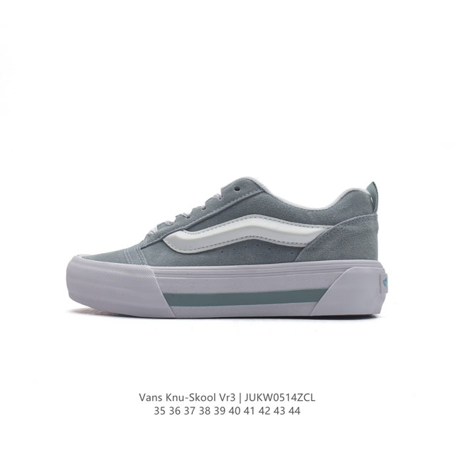 万斯 Vans Knu-Skool Vr3 Lx 面包鞋。坎普尔 茱利安系列低帮复古硫化休闲运动板鞋“肥胖版大logo”要说整个2023年最为热门的鞋型之一，