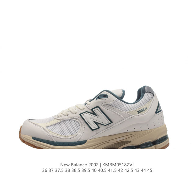 新百伦 New Balance 2002R 跑鞋 男女运动鞋厚底老爹鞋。沿袭了面世之初的经典科技，以 Encap 中底配以升级版 N-Ergy 缓震物料。鞋面则