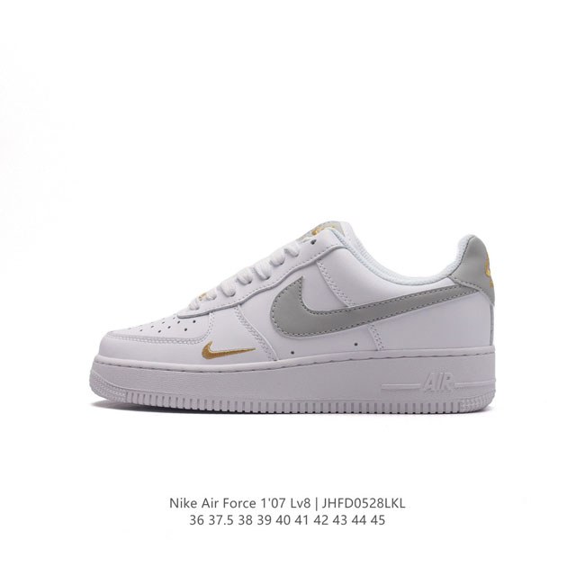 耐克 Nike Air Force 1 '07 Low 空军一号含气垫 低帮百搭厚底增高休闲运动板鞋。柔软、弹性十足的缓震性能和出色的中底设计，横跨复古与现代的