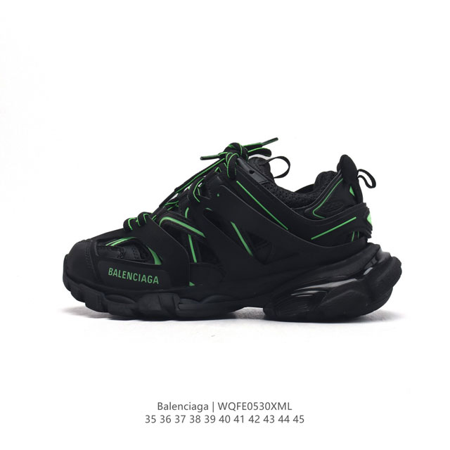 公司级巴黎世家 Balenciaga 巴黎世家runner运动鞋 厚底增高老爹鞋，网布材质，磨损效果，鞋头边缘印有尺码，背面浮印尺码，外侧印有跑者徽标，鞋舌刺绣