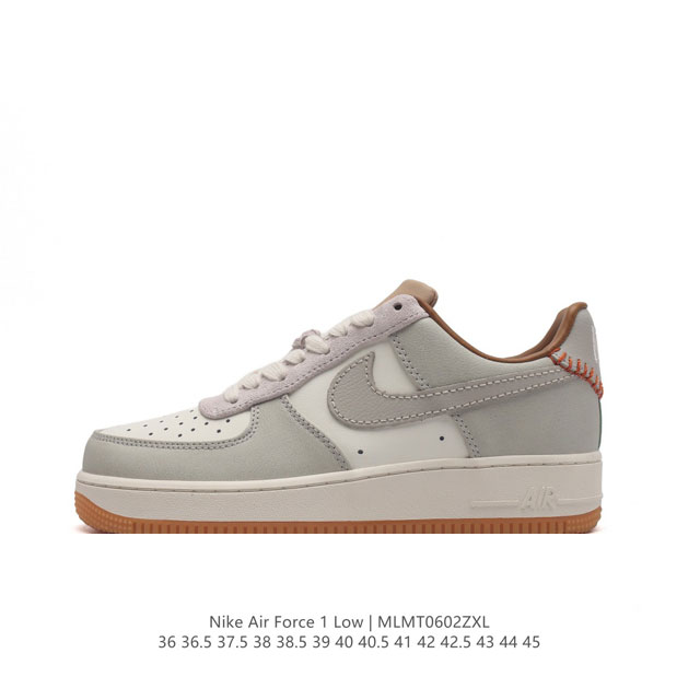 耐克 Nike Air Force 1 '07 Low 空军一号含气垫 低帮百搭厚底增高休闲运动板鞋。柔软、弹性十足的缓震性能和出色的中底设计，横跨复古与现代的