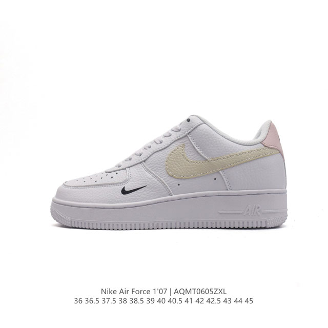 耐克 Nike Air Force 1 '07 Low 空军一号含气垫 低帮百搭厚底增高休闲运动板鞋。柔软、弹性十足的缓震性能和出色的中底设计，横跨复古与现代的