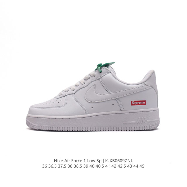 耐克supreme X Nike Air Force 1 Low 空军一号低帮af1联名supreme纯白红标板鞋 原楦头原纸板，打造纯正空军版型。专注外贸渠道