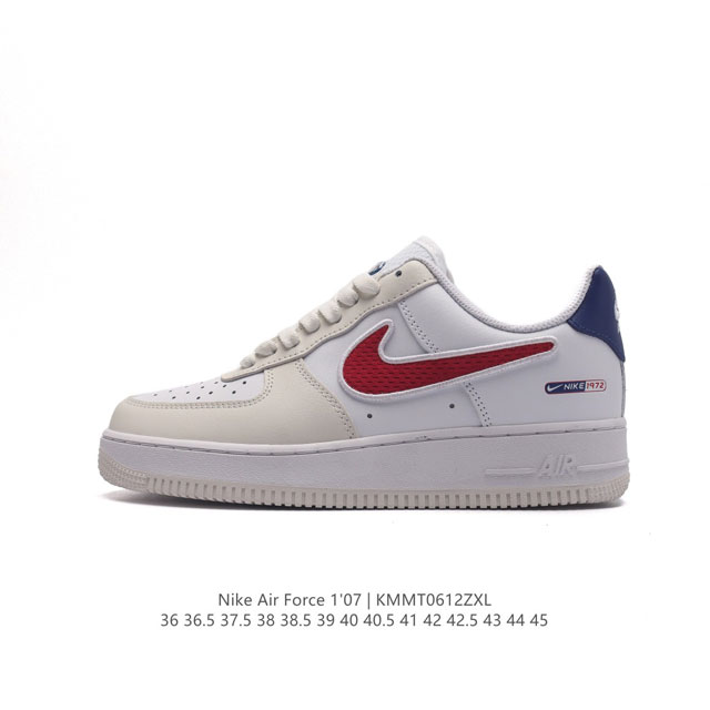 耐克 Nike Air Force 1 '07 Low 空军一号含气垫 低帮百搭厚底增高休闲运动板鞋。柔软、弹性十足的缓震性能和出色的中底设计，横跨复古与现代的