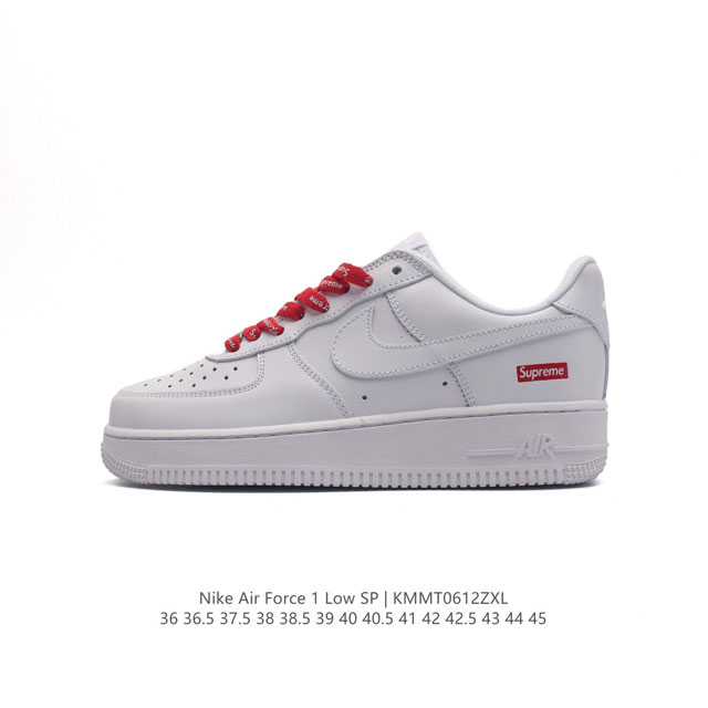 耐克 Nike Air Force 1 '07 Low 空军一号含气垫 低帮百搭厚底增高休闲运动板鞋。柔软、弹性十足的缓震性能和出色的中底设计，横跨复古与现代的