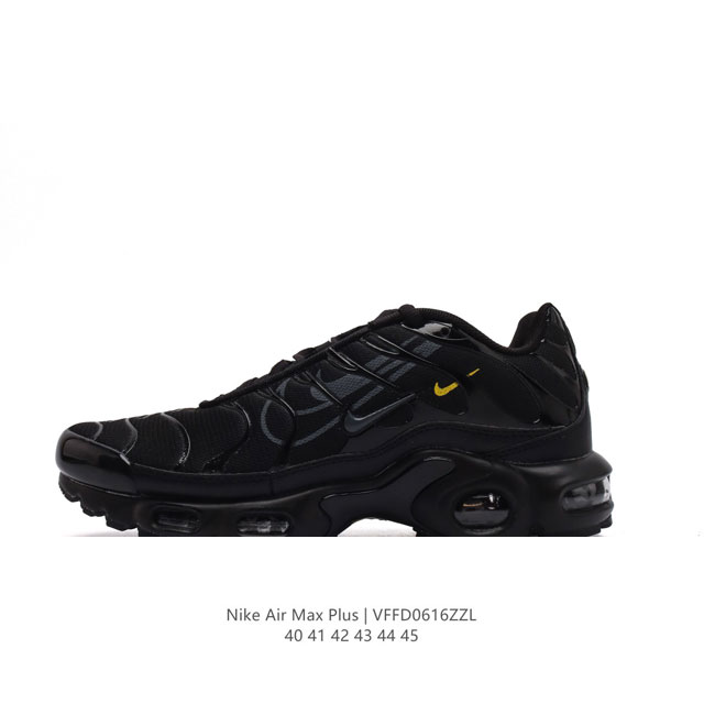 Nike 耐克 男子休闲鞋气垫缓震跑步鞋 Air Max Plus 运动鞋 造型超讨喜！鞋面以帆布和织物材质包裹，保证了轻薄透气，更适合夏季穿着。鞋侧 鱼骨 形