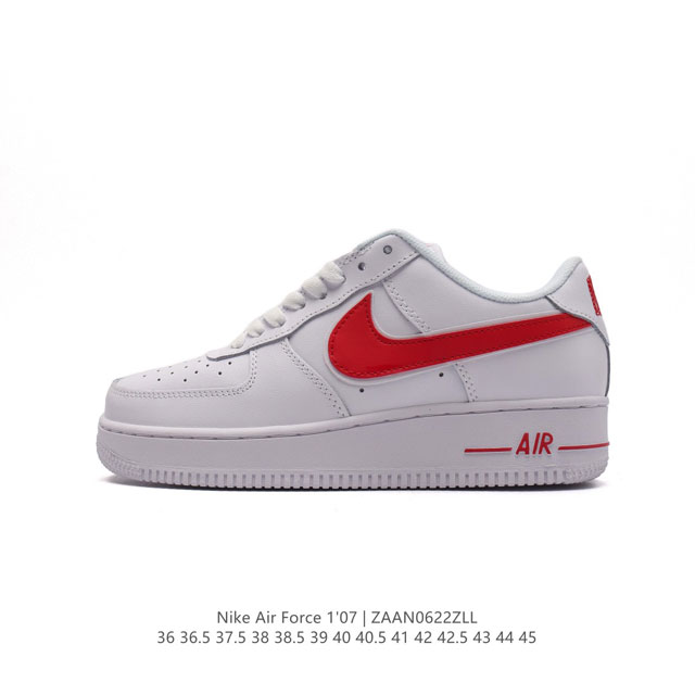 耐克 Nike Air Force 1 '07 Low 空军一号含气垫 低帮百搭厚底增高休闲运动板鞋。柔软、弹性十足的缓震性能和出色的中底设计，横跨复古与现代的