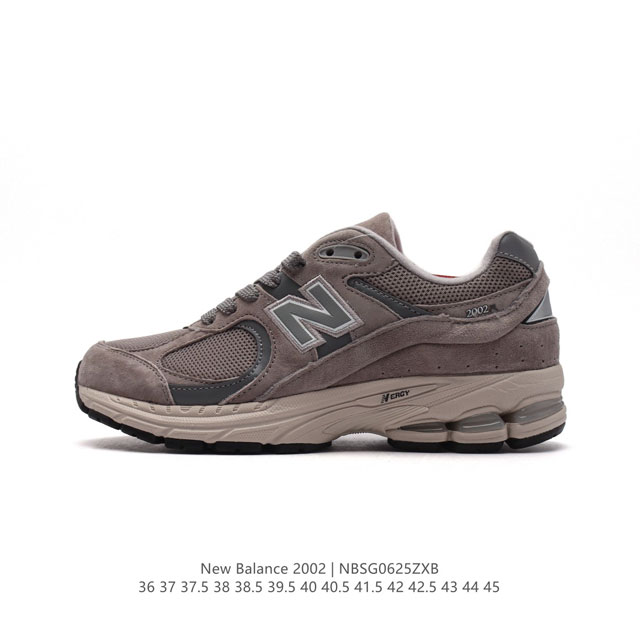 真标 新百伦 New Balance 2002R 跑鞋 男女运动鞋 潮老爹鞋。沿袭了面世之初的经典科技，以 ENCAP 中底配以升级版 N-ERGY 缓震物料。