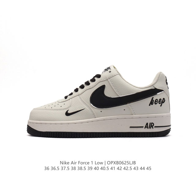 耐克 Nike Air Force 1 '07 Low 空军一号含气垫 低帮百搭厚底增高休闲运动板鞋。柔软、弹性十足的缓震性能和出色的中底设计，横跨复古与现代的