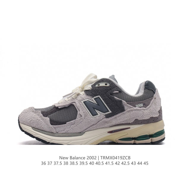 新百伦 New Balance 2002R 跑鞋 男女运动鞋 潮老爹鞋。沿袭了面世之初的经典科技，以 ENCAP 中底配以升级版 N-ERGY 缓震物料。鞋面则