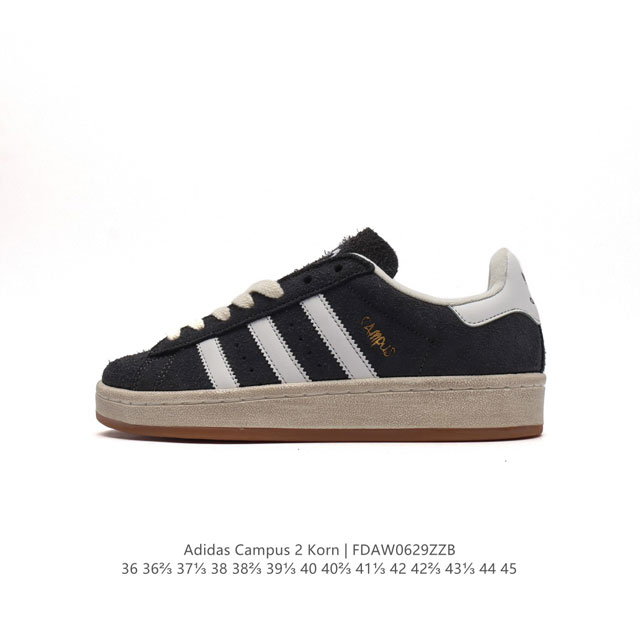 Korn x Adidas originals Campus 00S 阿迪达斯 低帮 面包鞋防滑耐磨低邦板鞋 鞋身以皮革锯齿三条纹的标志性设计，鞋舌位置印有双方