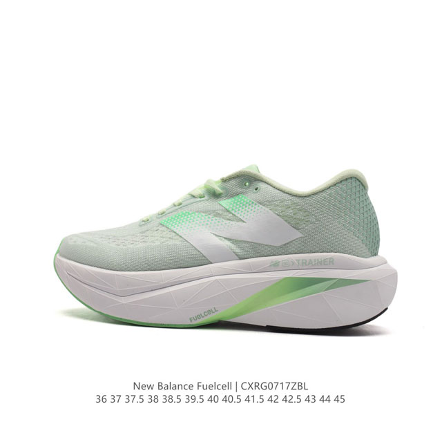 新百伦 New Balance Nb 男女鞋rc Elite系列mrcxlg3马拉松专业竞速碳板跑步鞋。搭载全新升级的全脚掌，Fuelcell科技中底，其优秀的