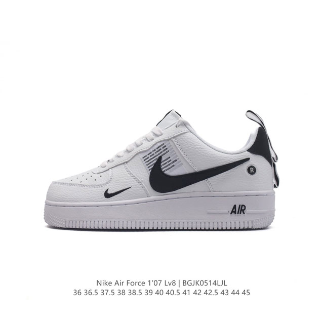 耐克 Nike Air Force 1 '07 Low 空军一号含气垫 低帮百搭厚底增高休闲运动板鞋。柔软、弹性十足的缓震性能和出色的中底设计，横跨复古与现代的